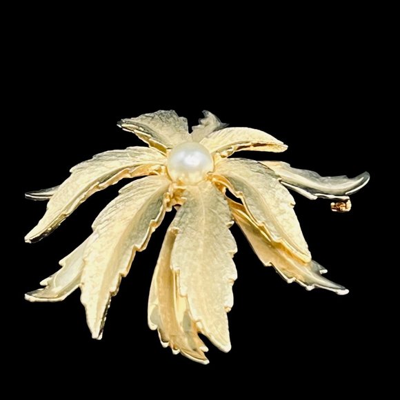 Vintage Emmons Gold Tone And Faux Pearl Floral Leaf Brooch (4627) - Picture 3 of 7